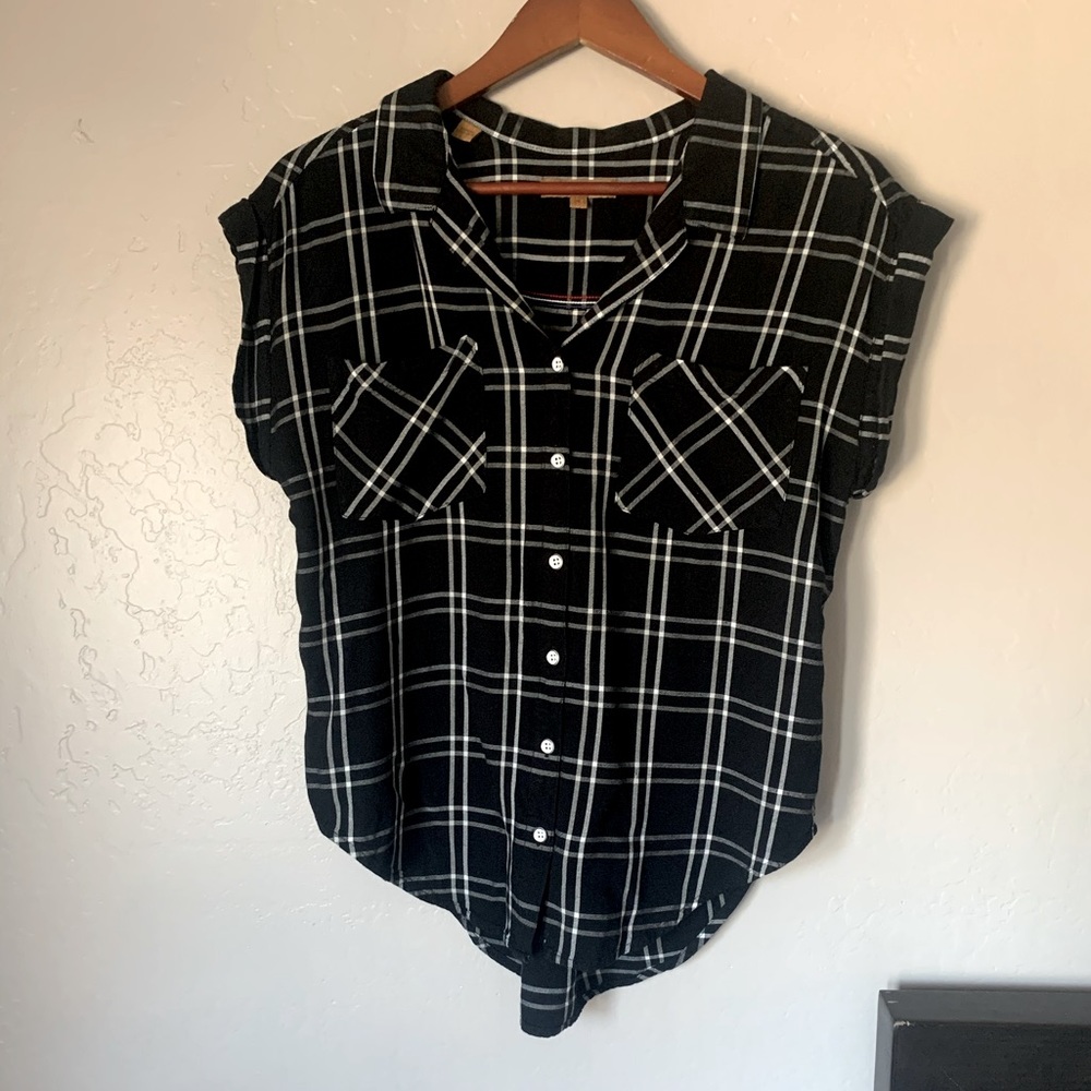 Jach’s girlfriend button down pocket shirt